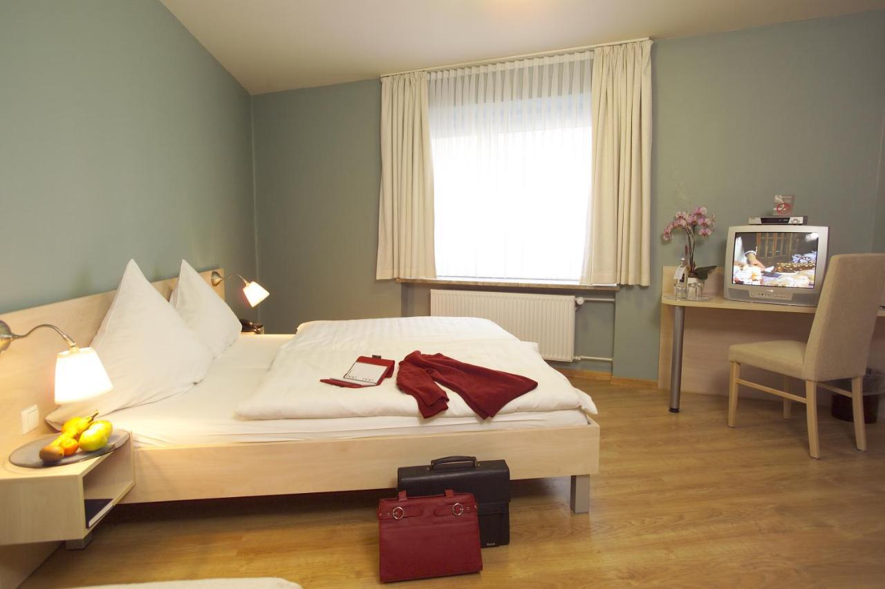 Hotel Martin Limburg an der Lahn Zimmer foto