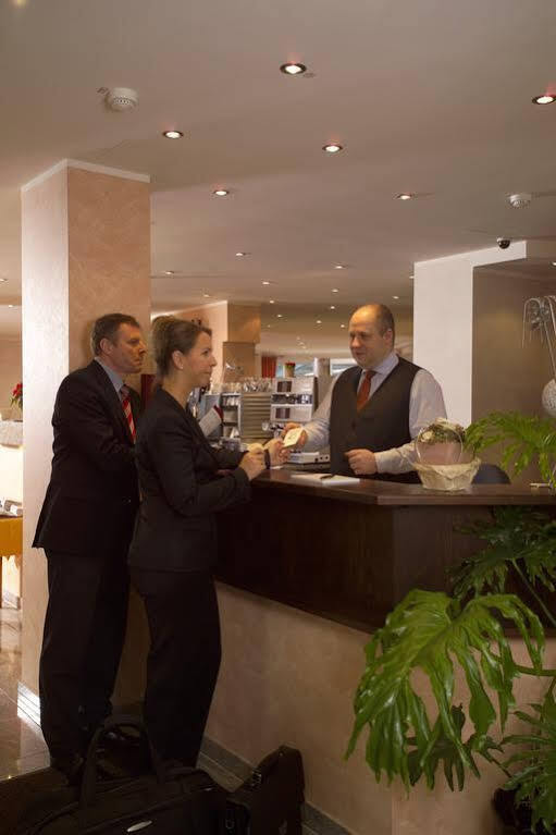 Hotel Martin Limburg an der Lahn Exterior foto